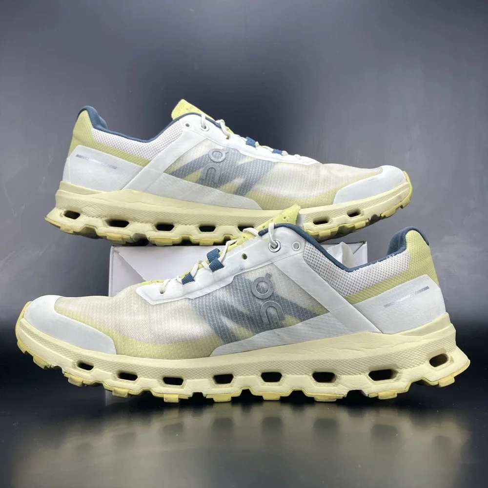 On Cloudvista Running Shoes - Men's Size 10.5 'Ivory/Endive' (64.98318)